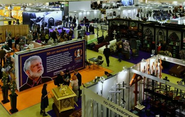 "МЫ ПОХОРОНИМ ВАС ЛУЧШЕ ВСЕХ!"